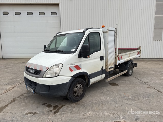 2010 Iveco 35C13 Camion Benne Dump Truck: Light Duty - Tarbesõiduk kallur: pilt 1 2010 Iveco 35C13 Camion Benne Dump Truck: Light Duty - Tarbesõiduk kallur: pilt 1