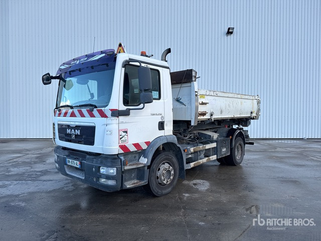 2011 MAN TGM15.250 4x2 Camion Ampliroll Roll-Off Truck - Nöörtõstukiga veoauto: pilt 1 2011 MAN TGM15.250 4x2 Camion Ampliroll Roll-Off Truck - Nöörtõstukiga veoauto: pilt 1