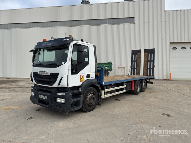 2013 Iveco 6x2 Camion Plateau Flatbed Truck - Treilerveoauto: pilt 2 2013 Iveco 6x2 Camion Plateau Flatbed Truck - Treilerveoauto: pilt 2