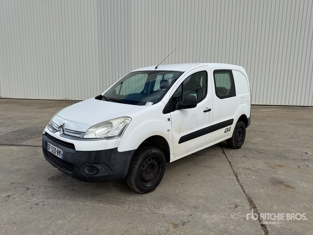 2014 Citroen Berlingo Dangel 4x4 Vehicule Utilitaire Cargo Van - Väike kaubik: pilt 1 2014 Citroen Berlingo Dangel 4x4 Vehicule Utilitaire Cargo Van - Väike kaubik: pilt 1