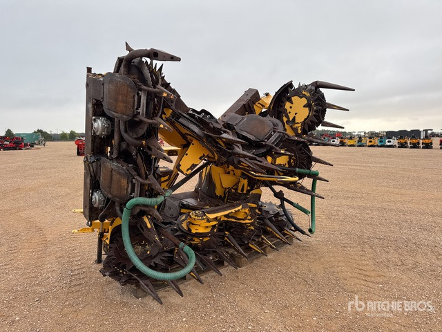2014 New Holland 750SFIE Bec A Mais 10 Rangs 10 Row Corn Forage Harvester Header - Maisikoristusmasin: pilt 2 2014 New Holland 750SFIE Bec A Mais 10 Rangs 10 Row Corn Forage Harvester Header - Maisikoristusmasin: pilt 2