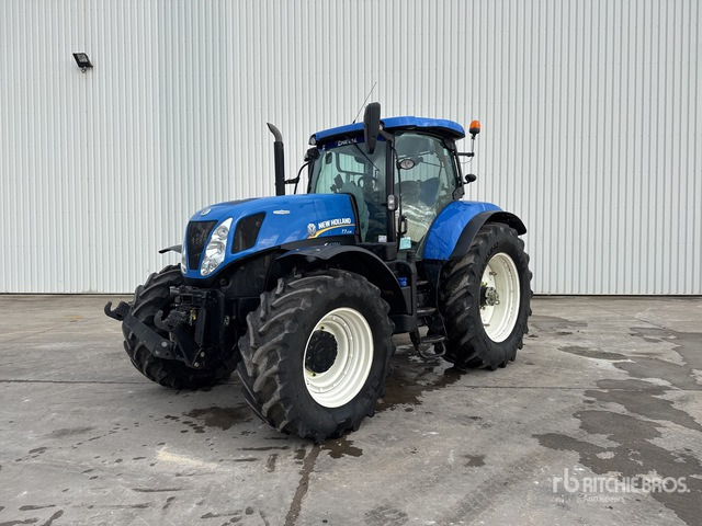 2015 New Holland T7.235 Auto Command 4x4 Tracteur Agricole 4WD Tractor - Traktor: pilt 1 2015 New Holland T7.235 Auto Command 4x4 Tracteur Agricole 4WD Tractor - Traktor: pilt 1