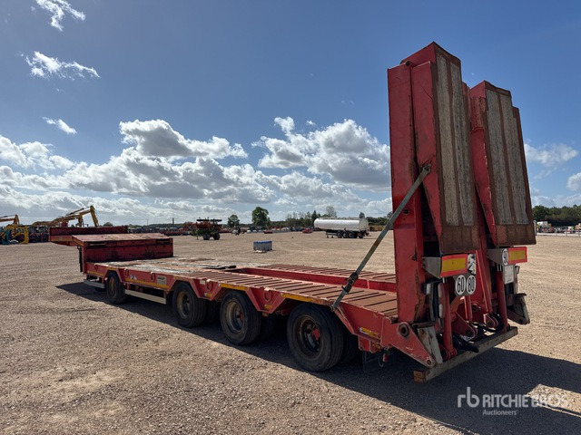 2016 Louault SR44 Quad/A Expandable Axle Semi-Rem ... Lowboy Trailer - Madal platvormpoolhaagis: pilt 3 2016 Louault SR44 Quad/A Expandable Axle Semi-Rem ... Lowboy Trailer - Madal platvormpoolhaagis: pilt 3