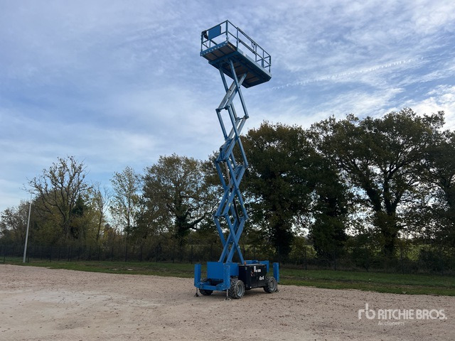 2017 Genie GS-3369RT 4x4 Diesel Nacelle Ciseau Scissor Lift - Käärlift: pilt 3 2017 Genie GS-3369RT 4x4 Diesel Nacelle Ciseau Scissor Lift - Käärlift: pilt 3