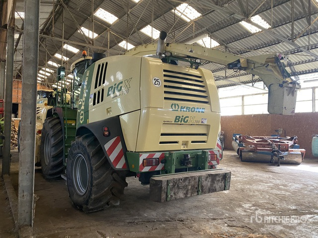2018 Krone Big X 700 Optimaize 4WD Ensileuse Forage Harvester - Hooldusniiduk/ Multšer: pilt 1 2018 Krone Big X 700 Optimaize 4WD Ensileuse Forage Harvester - Hooldusniiduk/ Multšer: pilt 1
