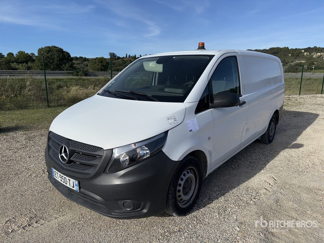 2018 Mercedes-Benz Vito 111 cdi Vehicule Utilitaire Cargo Van - Väike kaubik: pilt 2 2018 Mercedes-Benz Vito 111 cdi Vehicule Utilitaire Cargo Van - Väike kaubik: pilt 2