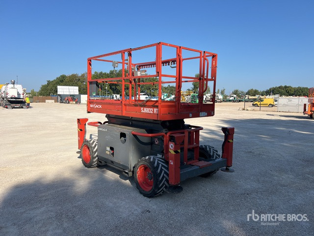 2019 Skyjack SJ6832RT 4x4 Nacelle Ciseaux Scissor Lift - Käärlift: pilt 2 2019 Skyjack SJ6832RT 4x4 Nacelle Ciseaux Scissor Lift - Käärlift: pilt 2