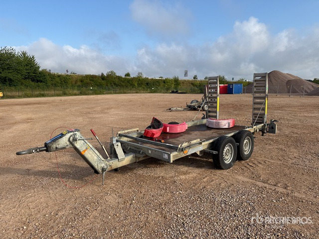Hubiere H212L14CF Equipment Trailer - Madal platvorm järelhaagis: pilt 1 Hubiere H212L14CF Equipment Trailer - Madal platvorm järelhaagis: pilt 1