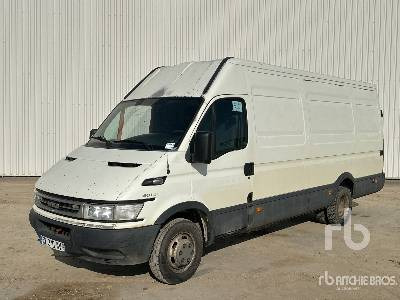 IVECO DAILY 35C12 Vehicule Utilitaire - Kaubik: pilt 1 IVECO DAILY 35C12 Vehicule Utilitaire - Kaubik: pilt 1