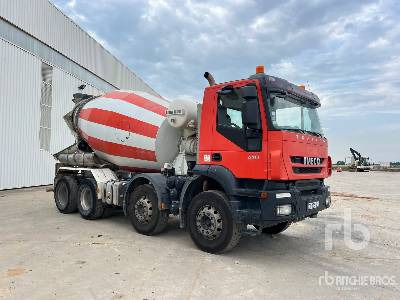 IVECO TRAKKER 410 8x4 Camion Malaxeur - Autobetoonisegisti: pilt 4 IVECO TRAKKER 410 8x4 Camion Malaxeur - Autobetoonisegisti: pilt 4