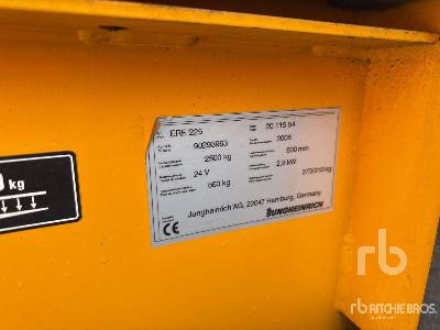 JUNGHEINRICH ERE225 2500 kg Electric Transpalette E ... - Kaubaaluste tõstuk: pilt 5 JUNGHEINRICH ERE225 2500 kg Electric Transpalette E ... - Kaubaaluste tõstuk: pilt 5