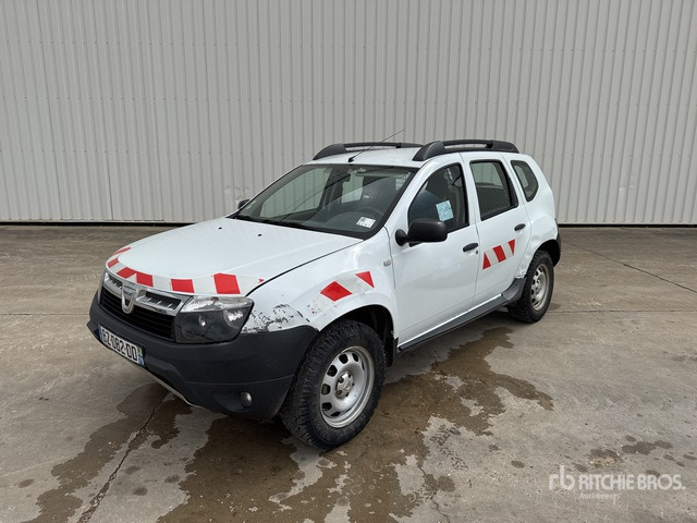 2011 DACIA Duster 4x4 Vehicule Utilitaire Cargo Van - Tarbesõiduk: pilt 2 2011 DACIA Duster 4x4 Vehicule Utilitaire Cargo Van - Tarbesõiduk: pilt 2