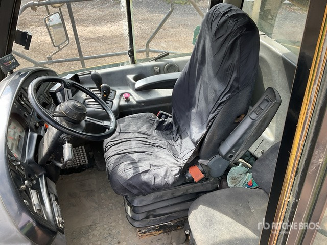 2005 Cat 735 6x6. Articulated Dump Truck - Liigendkallur: pilt 5 2005 Cat 735 6x6. Articulated Dump Truck - Liigendkallur: pilt 5