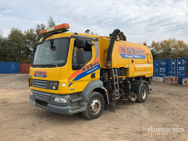 2012 DAF 55.220 2017 Johnston on Sweeper Truck - Tänavapühkimismasin: pilt 2 2012 DAF 55.220 2017 Johnston on Sweeper Truck - Tänavapühkimismasin: pilt 2