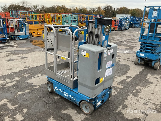 2014 Genie QS15 Vertical Mast Lift - Masttõstuk: pilt 3 2014 Genie QS15 Vertical Mast Lift - Masttõstuk: pilt 3