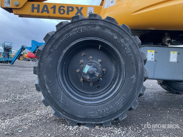 2014 Haulotte HA16PX 4WD Diesel Articulating Boom Lift - Liigendpoom: pilt 5 2014 Haulotte HA16PX 4WD Diesel Articulating Boom Lift - Liigendpoom: pilt 5