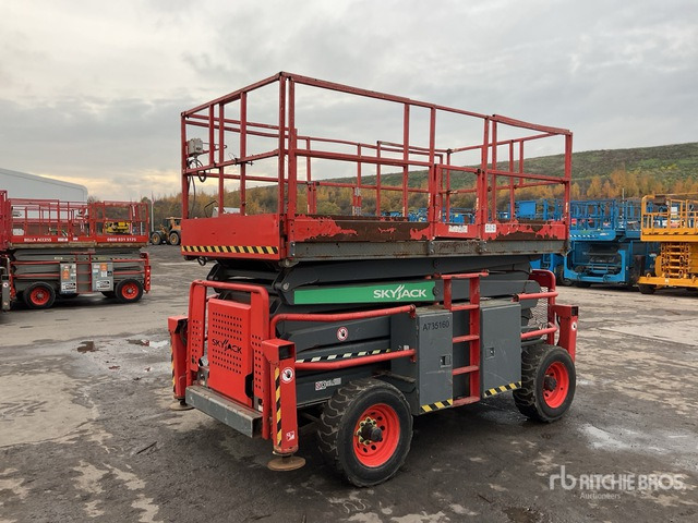2016 Skyjack SJ8841 4x4 Diesel Scissor Lift - Käärlift: pilt 3 2016 Skyjack SJ8841 4x4 Diesel Scissor Lift - Käärlift: pilt 3