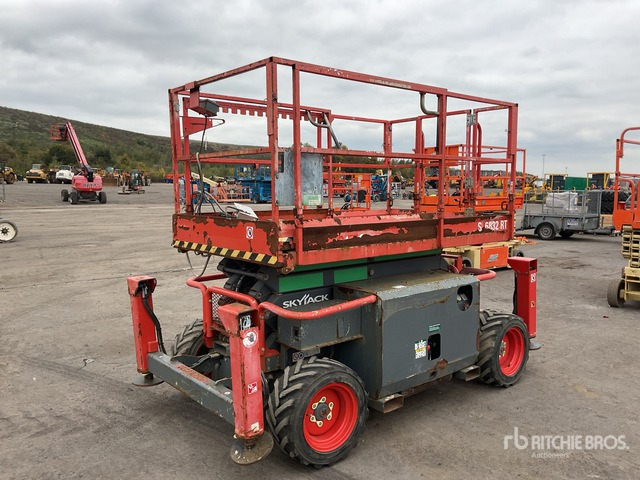 2017 Skyjack SJ6832 RT 4x4 Diesel Scissor Lift - Käärlift: pilt 2 2017 Skyjack SJ6832 RT 4x4 Diesel Scissor Lift - Käärlift: pilt 2