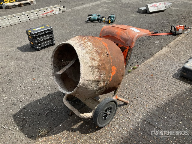 Belle M12B Portable Concrete Mixer - Segumasin: pilt 1 Belle M12B Portable Concrete Mixer - Segumasin: pilt 1