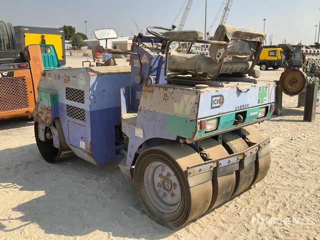 1992 Komatsu JV25CW (Inoperable) Combination Roller - Kombineeritud rull: pilt 2 1992 Komatsu JV25CW (Inoperable) Combination Roller - Kombineeritud rull: pilt 2