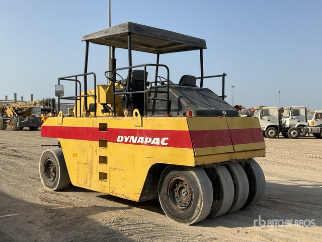 2002 Dynapac CP 271 9 Wheel Pneumatic Roller - Pneumaatiline teerull: pilt 4 2002 Dynapac CP 271 9 Wheel Pneumatic Roller - Pneumaatiline teerull: pilt 4