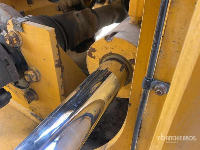 2004 Komatsu WA500-3 - Rataslaadur: pilt 5 2004 Komatsu WA500-3 - Rataslaadur: pilt 5