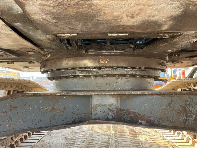 2004 Volvo EC240B LC - Lintekskavaator: pilt 5 2004 Volvo EC240B LC - Lintekskavaator: pilt 5