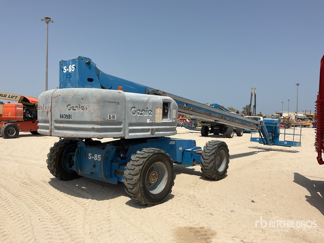 2006 Genie S85 4WD Diesel Telescopic Boom Lift - Teleskooppoom: pilt 4 2006 Genie S85 4WD Diesel Telescopic Boom Lift - Teleskooppoom: pilt 4