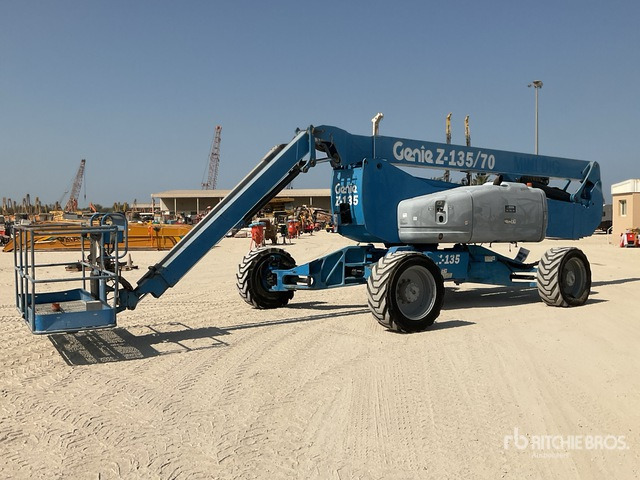 2006 Genie Z135/70 4WD Diesel Articulating Boom Lift - Liigendpoom: pilt 1 2006 Genie Z135/70 4WD Diesel Articulating Boom Lift - Liigendpoom: pilt 1