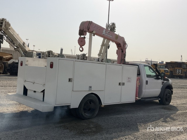2008 Ford F550 XL Super Duty 4x4 Service Truck - Hooldusniiduk/ Multšer: pilt 4 2008 Ford F550 XL Super Duty 4x4 Service Truck - Hooldusniiduk/ Multšer: pilt 4