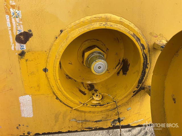 2010 Komatsu HM400-2R Articulated Dump Truck - Liigendkallur: pilt 4 2010 Komatsu HM400-2R Articulated Dump Truck - Liigendkallur: pilt 4