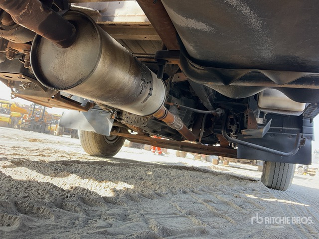 Madelveok/ Platvormveok, Kraanaga veoauto 2010 Mitsubishi Canter 2011 Ferrari F550 A1 Knuckle Bo ... Flatbed Truck with Crane: pilt 6 Madelveok/ Platvormveok, Kraanaga veoauto 2010 Mitsubishi Canter 2011 Ferrari F550 A1 Knuckle Bo ... Flatbed Truck with Crane: pilt 6