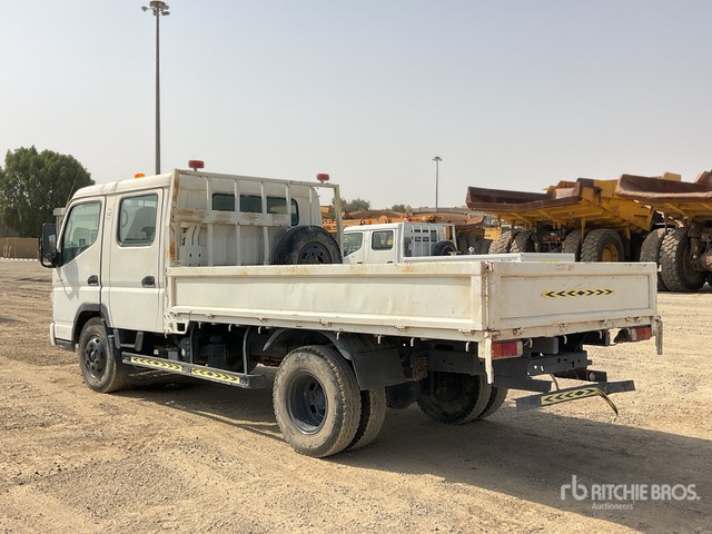 2010 Mitsubishi Canter 4x2 Crew Cab Flatbed Truck - Madelveok/ Platvormveok: pilt 3 2010 Mitsubishi Canter 4x2 Crew Cab Flatbed Truck - Madelveok/ Platvormveok: pilt 3