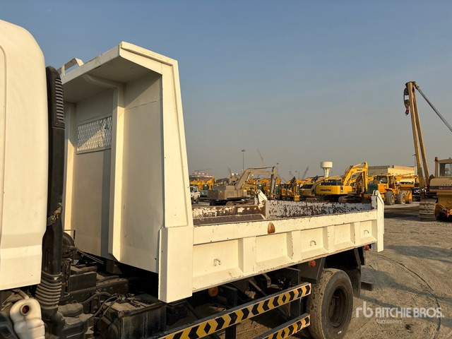 2010 Mitsubishi Canter 4x4 S/A Dump Truck - Kallurauto: pilt 5 2010 Mitsubishi Canter 4x4 S/A Dump Truck - Kallurauto: pilt 5