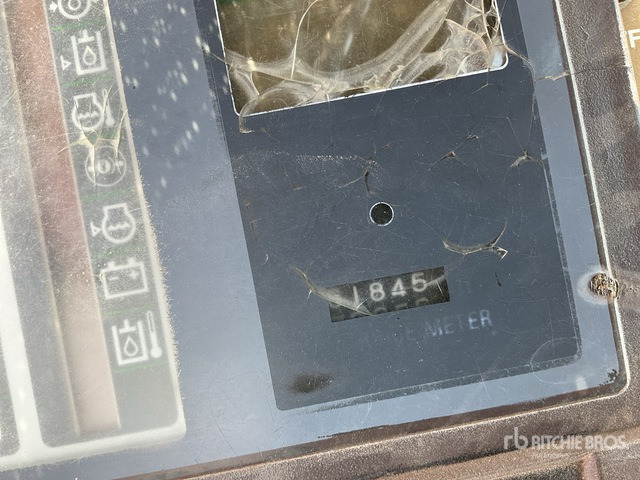 2011 Komatsu GD825A-2 Motor Grader - Teehöövel: pilt 3 2011 Komatsu GD825A-2 Motor Grader - Teehöövel: pilt 3