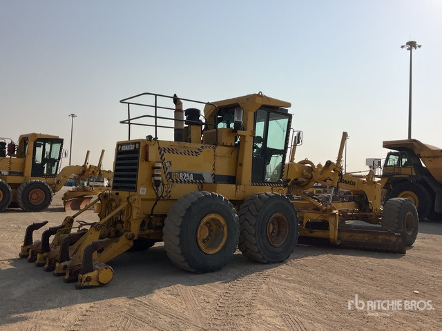 2011 Komatsu GD825A-2 Motor Grader - Teehöövel: pilt 5 2011 Komatsu GD825A-2 Motor Grader - Teehöövel: pilt 5