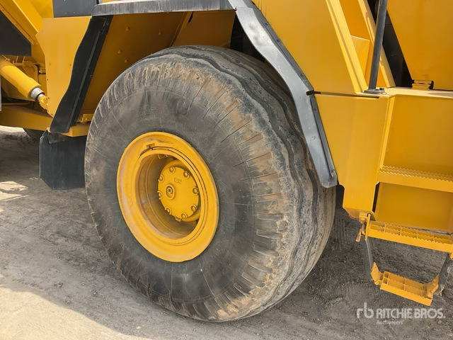 2011 Komatsu HM400-2 - Liigendkallur: pilt 5 2011 Komatsu HM400-2 - Liigendkallur: pilt 5