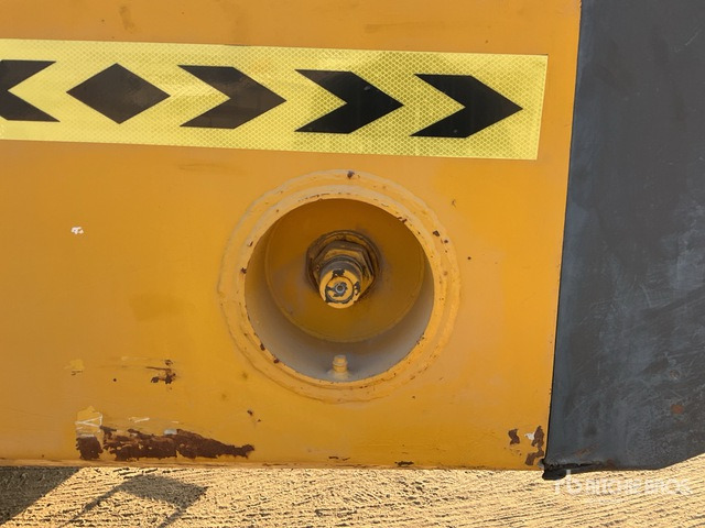 2011 Komatsu HM400-2R Articulated Dump Truck - Liigendkallur: pilt 4 2011 Komatsu HM400-2R Articulated Dump Truck - Liigendkallur: pilt 4