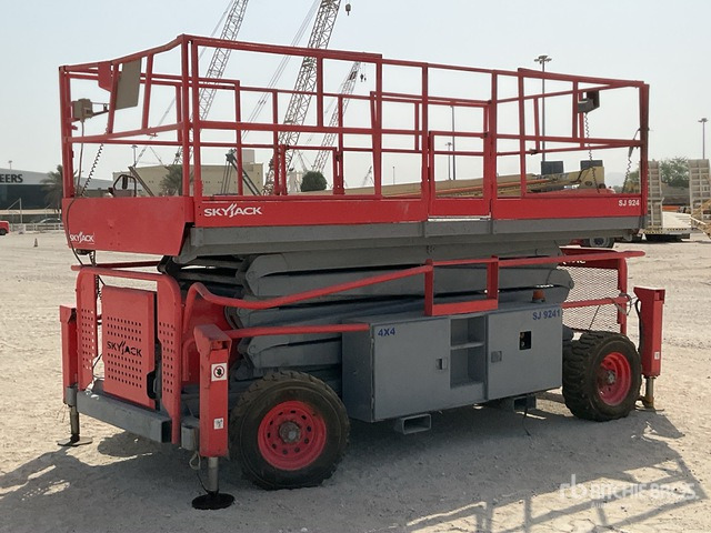 2012 Skyjack SJ9241 4x4 Diesel Scissor Lift - Käärlift: pilt 1 2012 Skyjack SJ9241 4x4 Diesel Scissor Lift - Käärlift: pilt 1