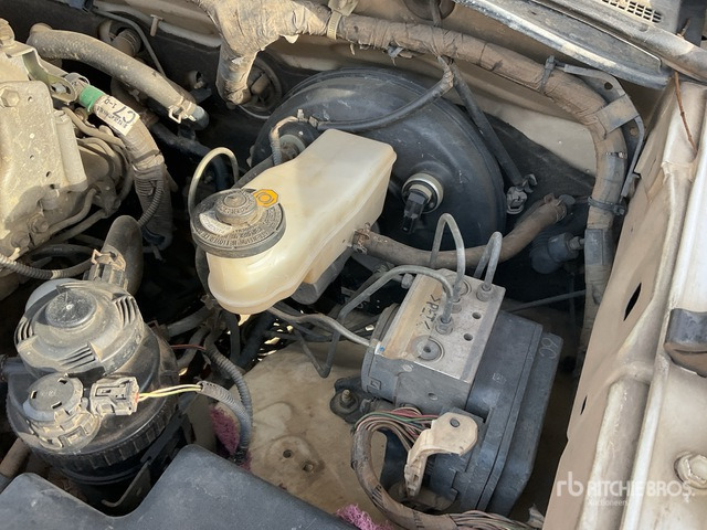 2012 Toyota Hilux 4x4 Crew Cab Pickup - Pikap: pilt 4 2012 Toyota Hilux 4x4 Crew Cab Pickup - Pikap: pilt 4