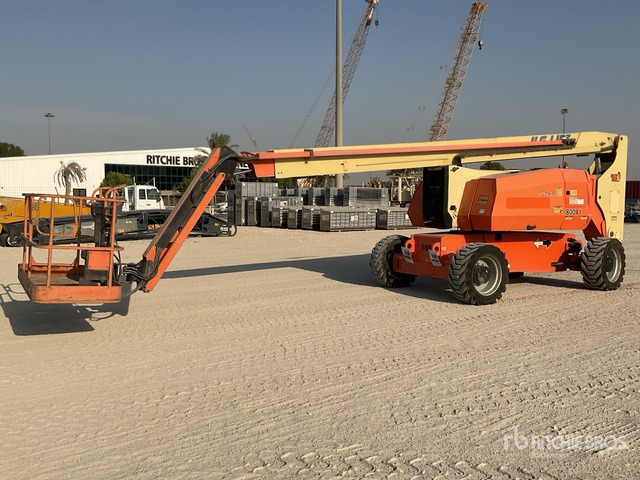 2014 JLG 800AJ 4WD Diesel Articulating Boom Lift - Liigendpoom: pilt 1 2014 JLG 800AJ 4WD Diesel Articulating Boom Lift - Liigendpoom: pilt 1