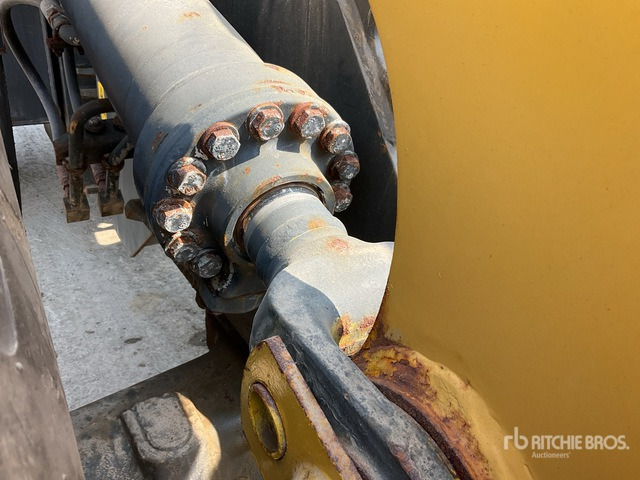 2014 Komatsu WA320-5 - Rataslaadur: pilt 5 2014 Komatsu WA320-5 - Rataslaadur: pilt 5