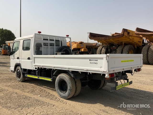 2014 Mitsubishi Canter 4x2 Crew Cab Flatbed Truck - Madelveok/ Platvormveok: pilt 3 2014 Mitsubishi Canter 4x2 Crew Cab Flatbed Truck - Madelveok/ Platvormveok: pilt 3