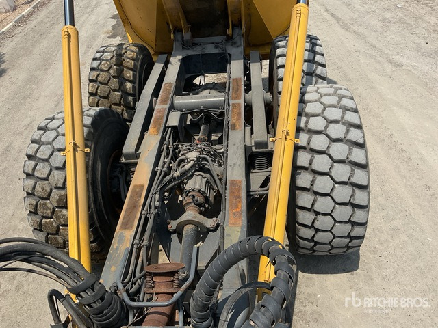 2015 Komatsu HM400-3 - Liigendkallur: pilt 5 2015 Komatsu HM400-3 - Liigendkallur: pilt 5