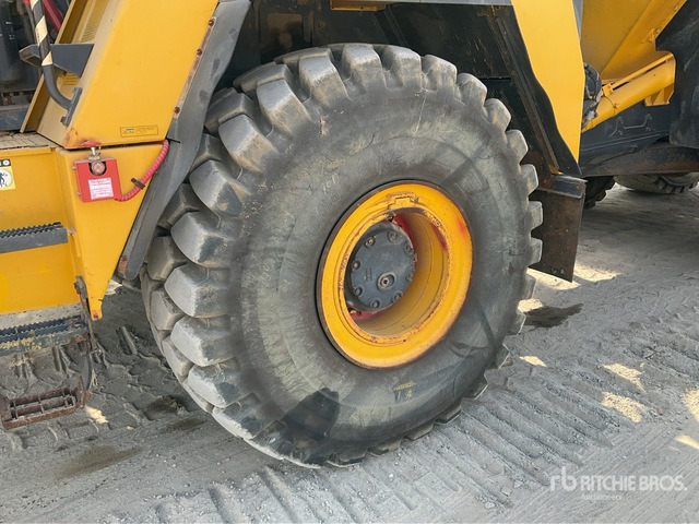 2015 Komatsu HM400-3 Articulated Dump Truck - Liigendkallur: pilt 4 2015 Komatsu HM400-3 Articulated Dump Truck - Liigendkallur: pilt 4