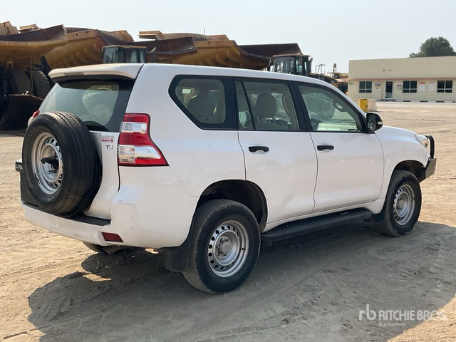 2015 Toyota Prado TX 150L 4x4 SUV - Maastur: pilt 3 2015 Toyota Prado TX 150L 4x4 SUV - Maastur: pilt 3