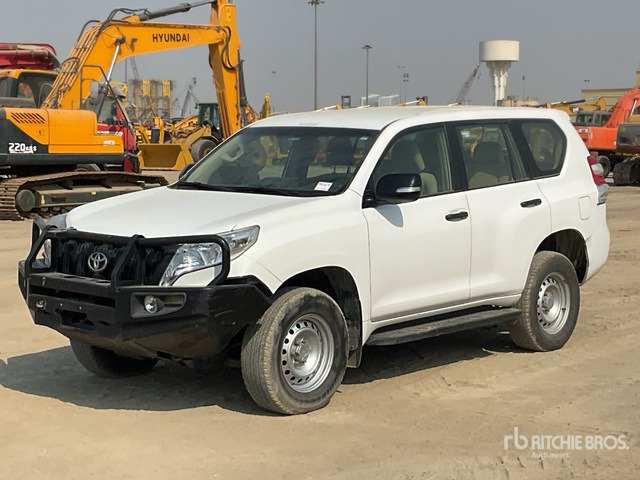2015 Toyota Prado TX 150L 4x4 SUV - Maastur: pilt 2 2015 Toyota Prado TX 150L 4x4 SUV - Maastur: pilt 2