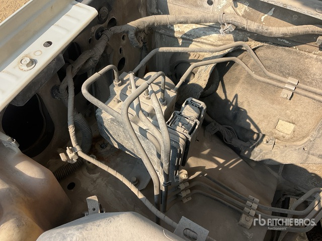 2016 Mitsubishi L200 4x4 Crew Cab Pickup - Pikap: pilt 4 2016 Mitsubishi L200 4x4 Crew Cab Pickup - Pikap: pilt 4