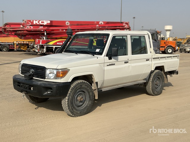 2016 Toyota Landcruiser 79L 4x4 Crew Cab Pickup - Hooldusniiduk/ Multšer: pilt 1 2016 Toyota Landcruiser 79L 4x4 Crew Cab Pickup - Hooldusniiduk/ Multšer: pilt 1