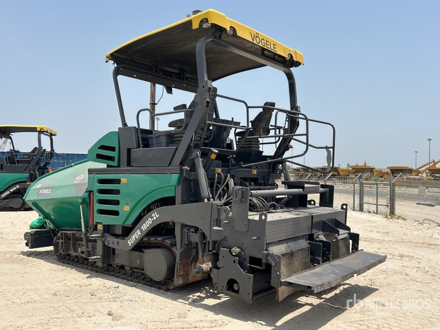 2016 Vogele Super S1800-2L Track Asphalt Paver - Hooldusniiduk/ Multšer: pilt 3 2016 Vogele Super S1800-2L Track Asphalt Paver - Hooldusniiduk/ Multšer: pilt 3